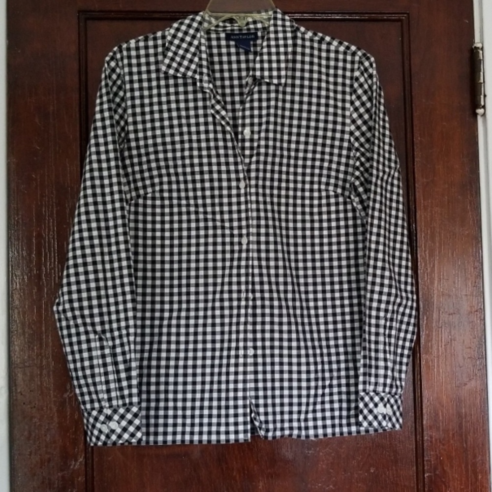 Ann Taylor Button Down